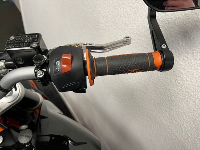 ktm - 390-duke