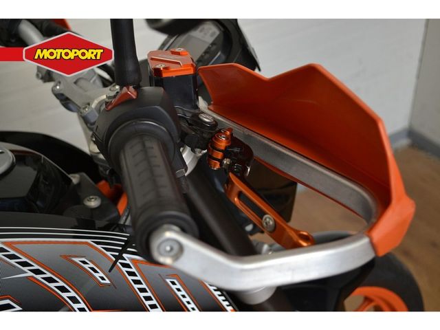 ktm - 390-duke