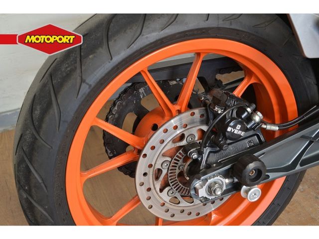 ktm - 390-duke