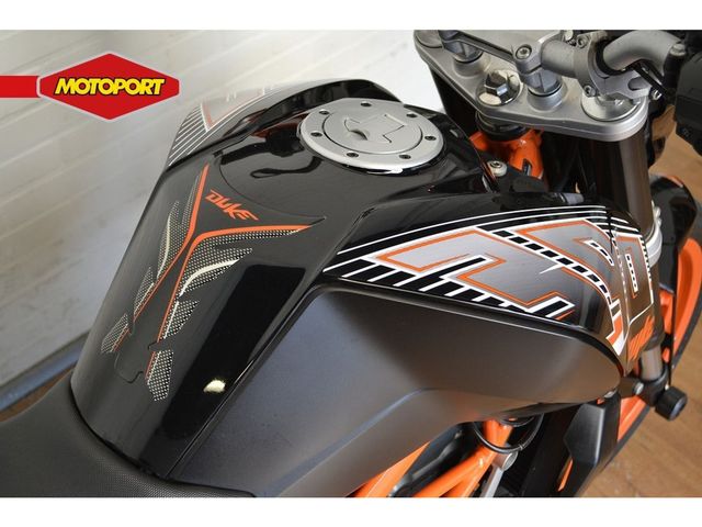 ktm - 390-duke