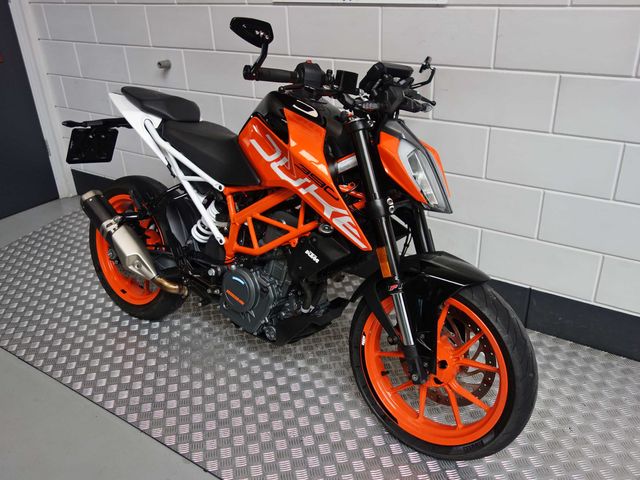 ktm - 390-duke