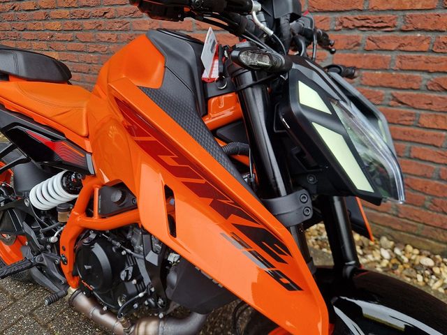 ktm - 390-duke