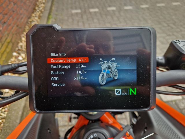 ktm - 390-duke