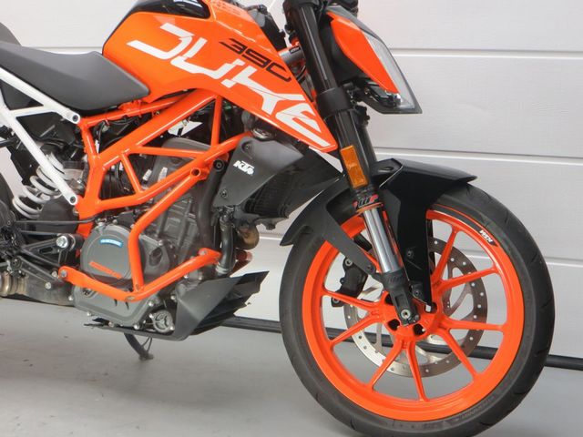 ktm - 390-duke-abs