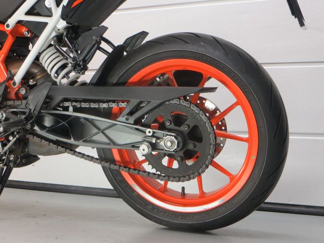 ktm - 390-duke-abs