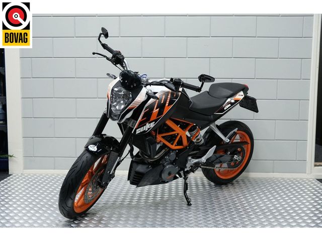 ktm - 390-duke-abs