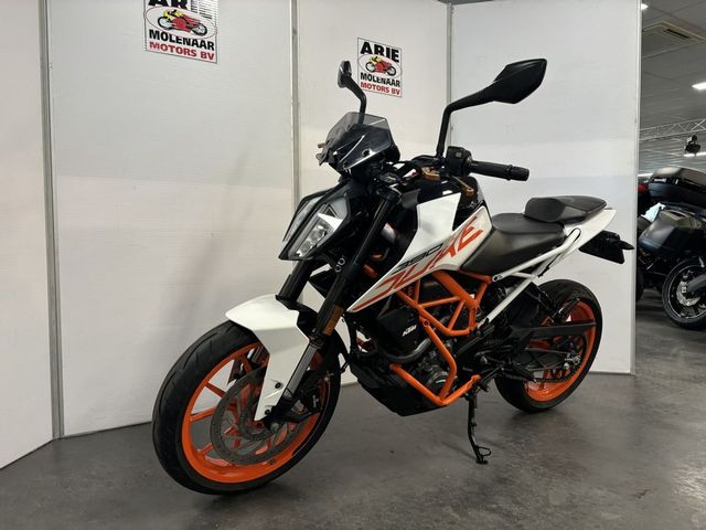 ktm - 390-duke-abs