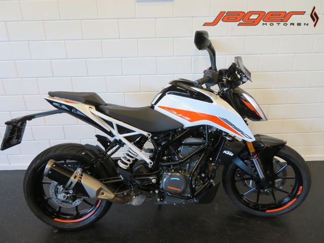 ktm - 390-duke-abs