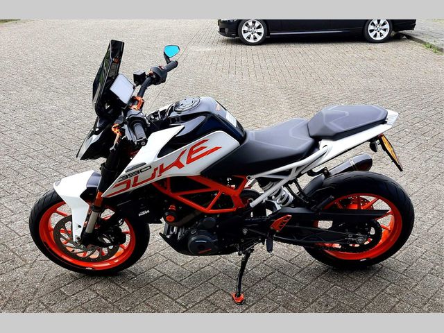 ktm - 390-duke-abs