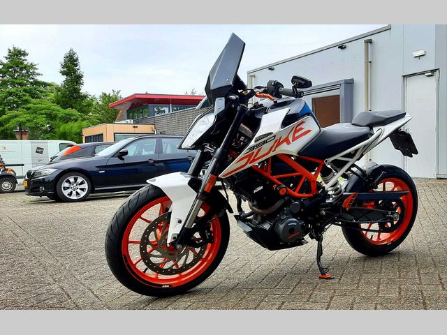 ktm - 390-duke-abs