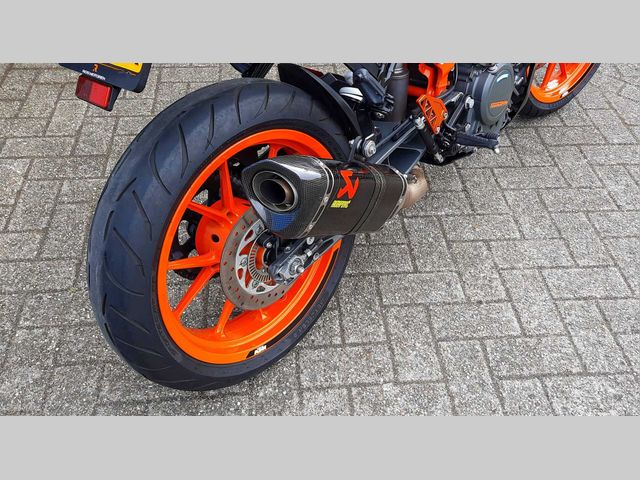 ktm - 390-duke-abs