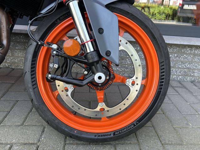 ktm - 390-duke-abs