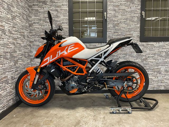 ktm - 390-duke-abs