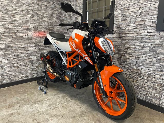 ktm - 390-duke-abs