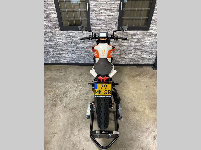 ktm - 390-duke-abs