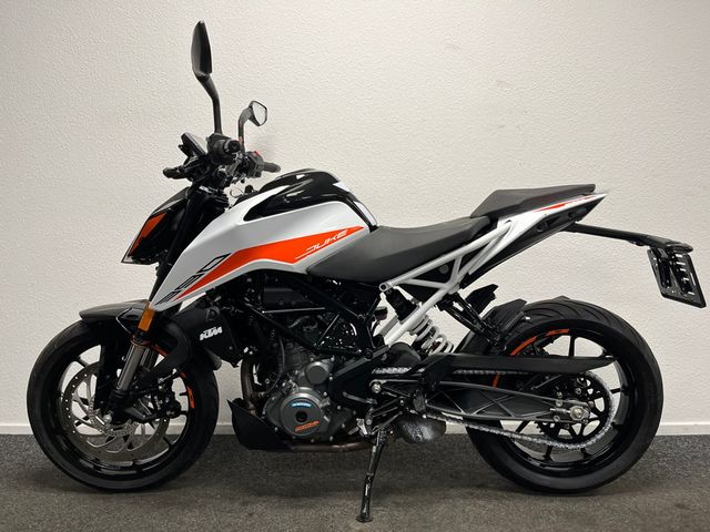 ktm - 390-duke-abs