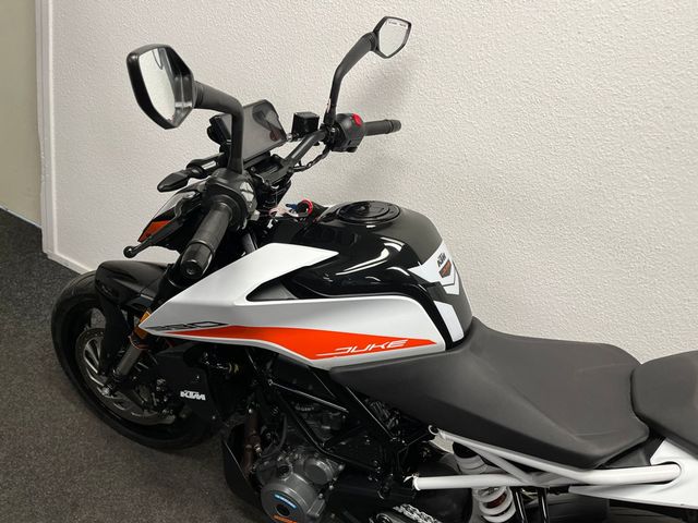 ktm - 390-duke-abs