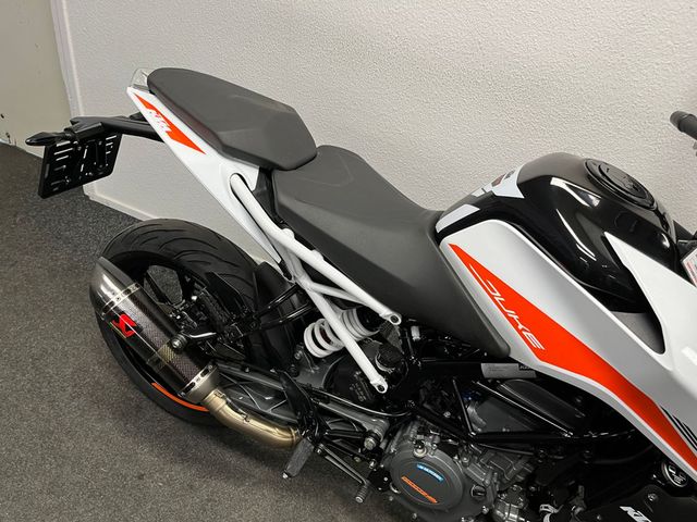 ktm - 390-duke-abs