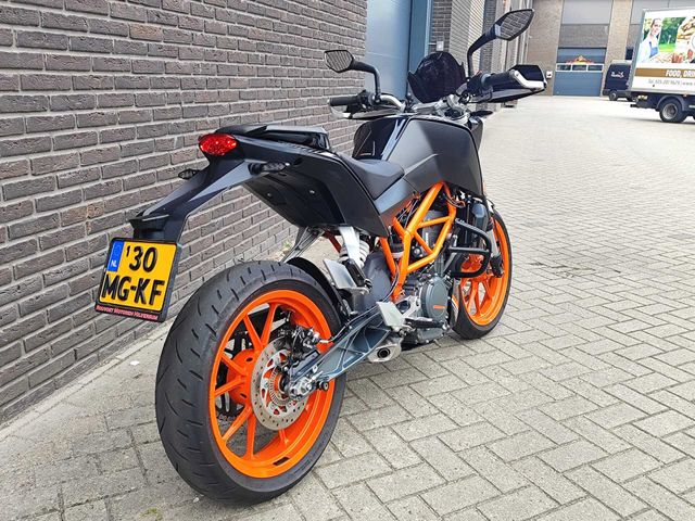 ktm - 390-duke-abs