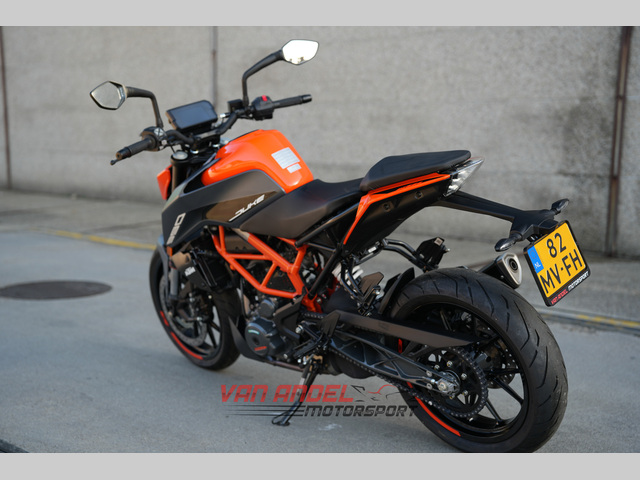 ktm - 390-duke-abs