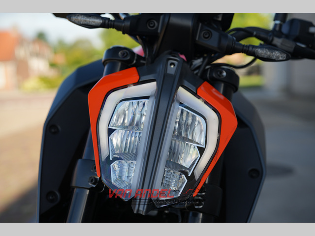 ktm - 390-duke-abs