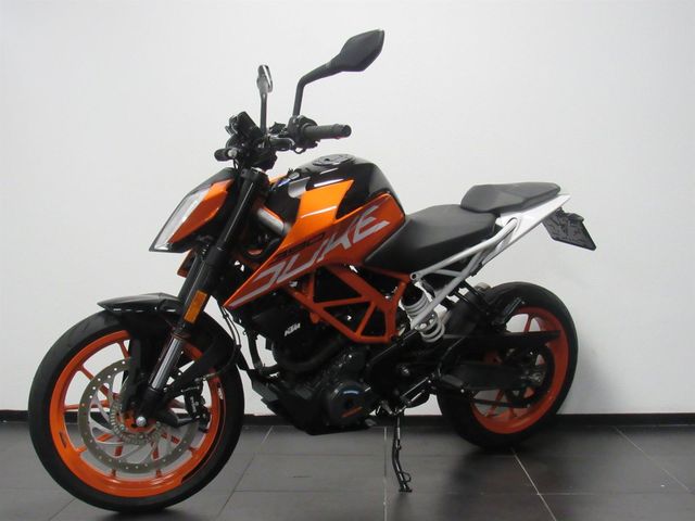 ktm - 390-duke-abs