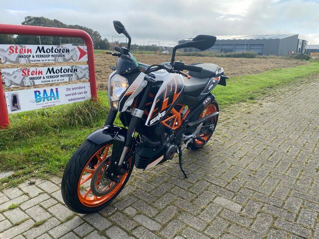 ktm - 390-duke-abs