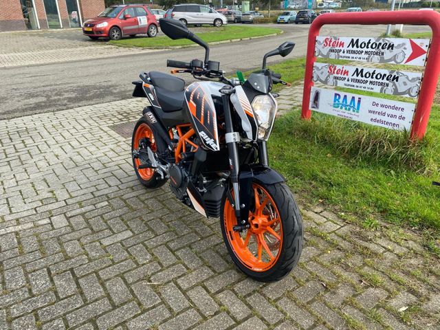 ktm - 390-duke-abs