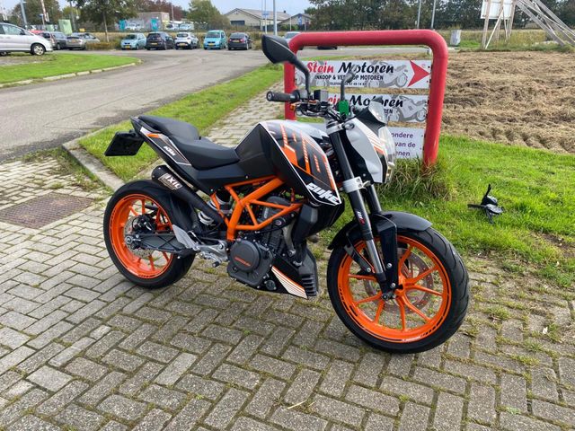 ktm - 390-duke-abs