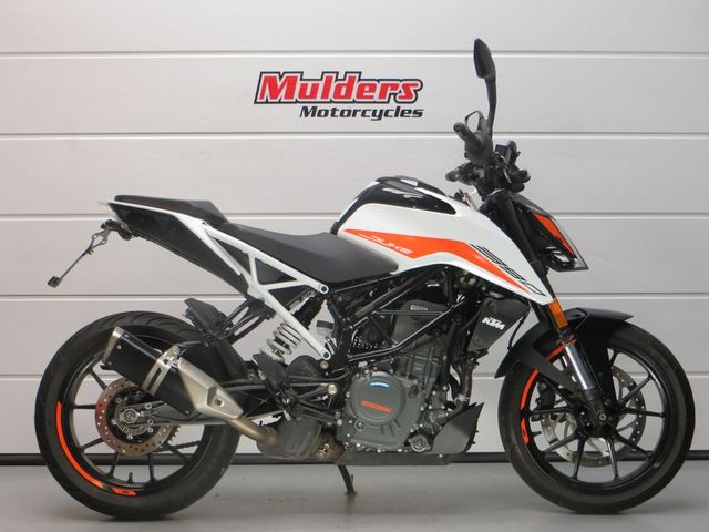 ktm - 390-duke-abs