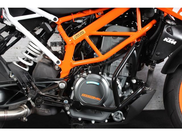 ktm - 390-duke-abs