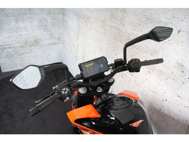 ktm - 390-duke-abs