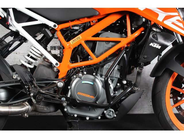 ktm - 390-duke-abs