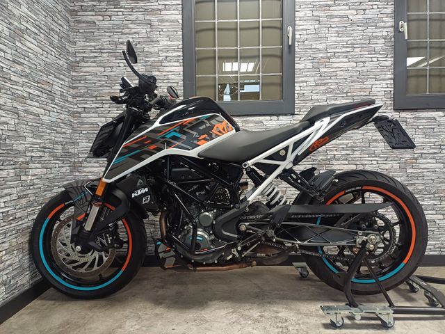 ktm - 390-duke-abs