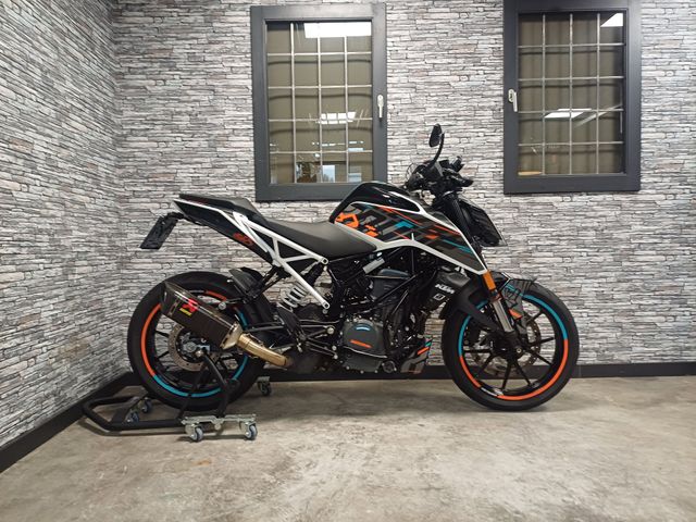 ktm - 390-duke-abs