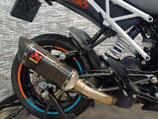 ktm - 390-duke-abs