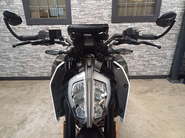 ktm - 390-duke-abs