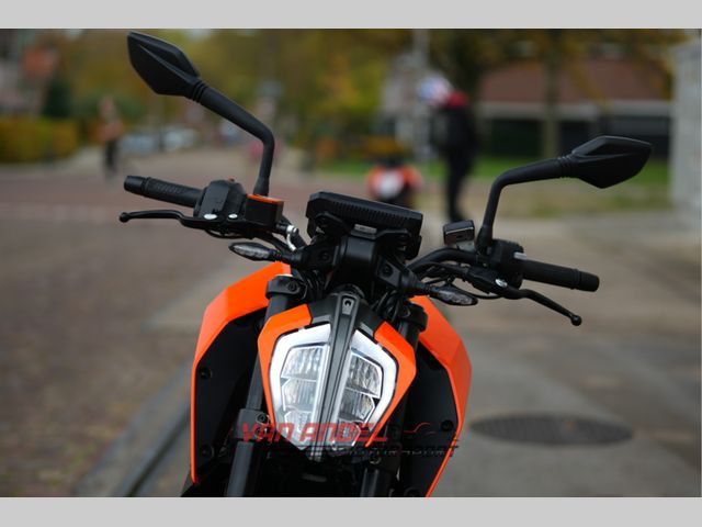 ktm - 390-duke-abs