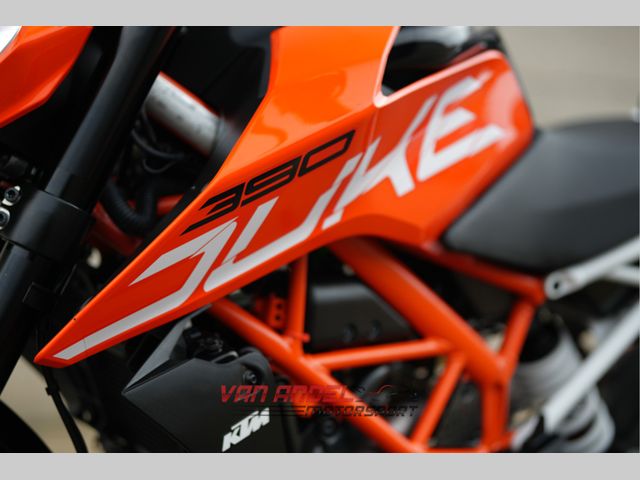 ktm - 390-duke-abs