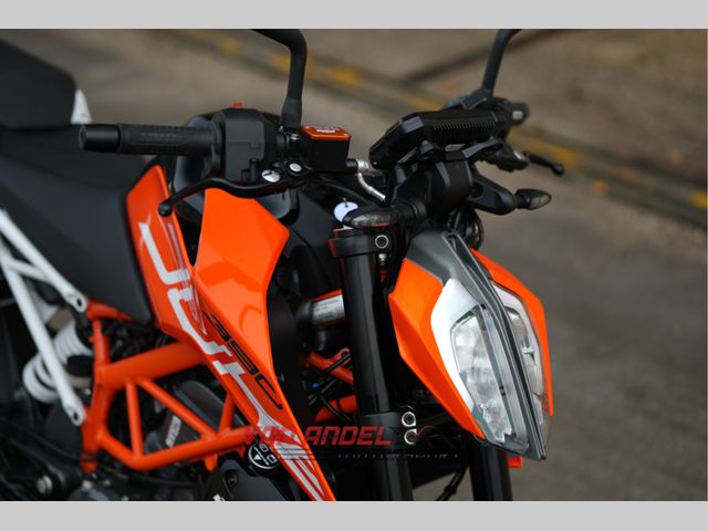 ktm - 390-duke-abs