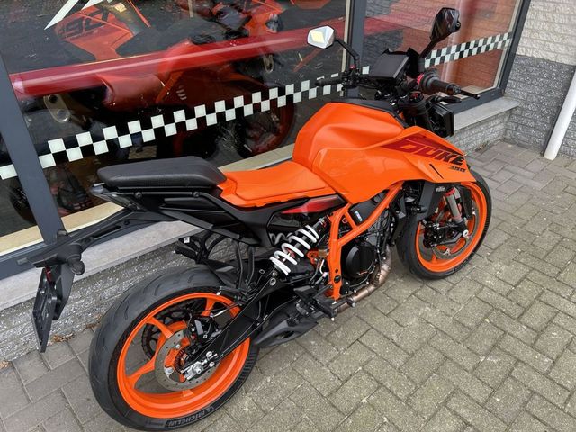 ktm - 390-duke-abs