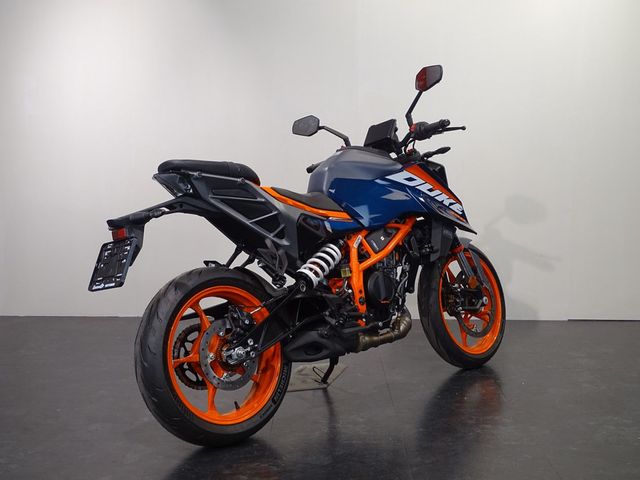 ktm - 390-duke-abs