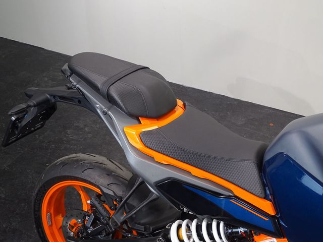 ktm - 390-duke-abs