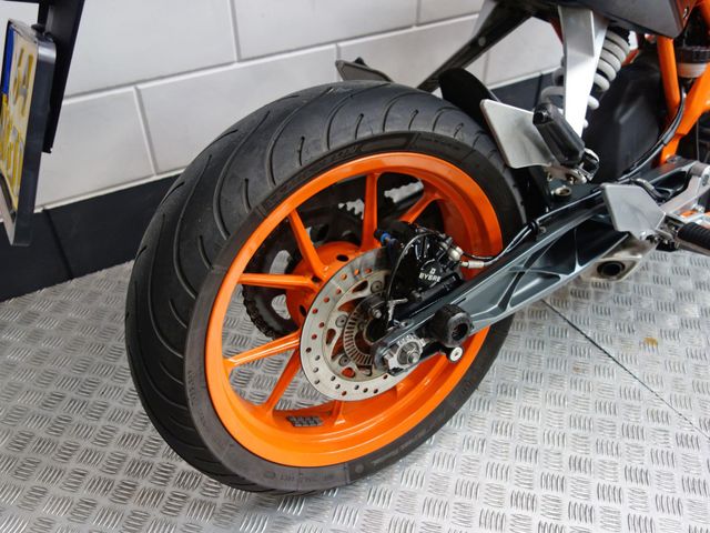 ktm - 390-duke-abs