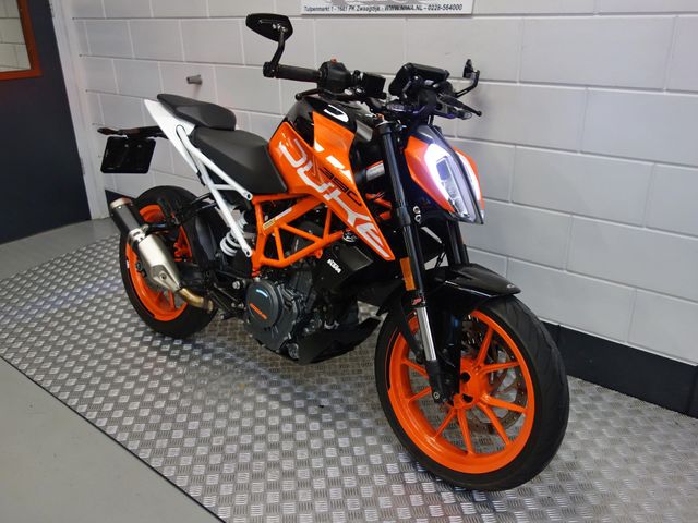 ktm - 390-duke-abs