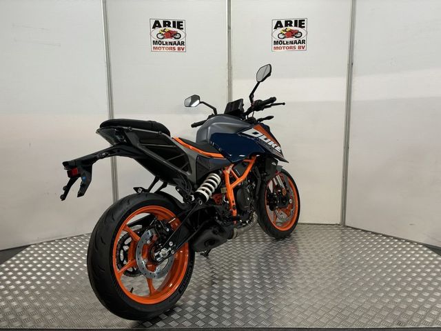 ktm - 390-duke-abs