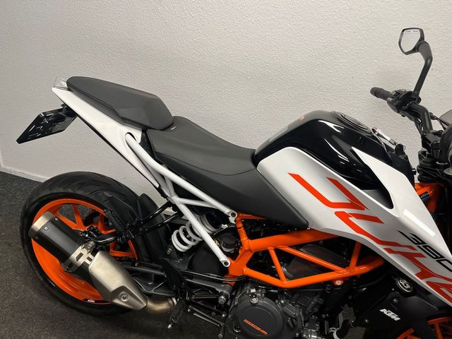 ktm - 390-duke-abs