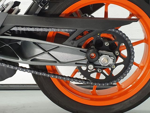 ktm - 390-duke-abs