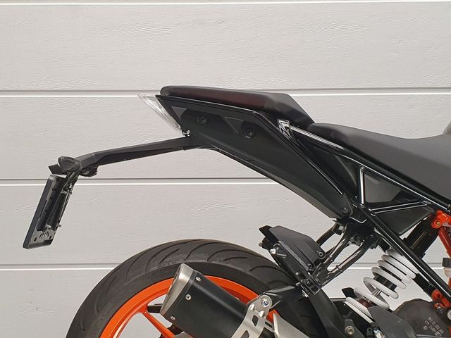 ktm - 390-duke-abs