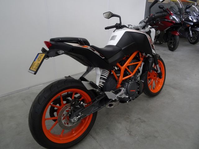 ktm - 390-duke-abs